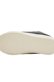 CURVEA SNEAKER