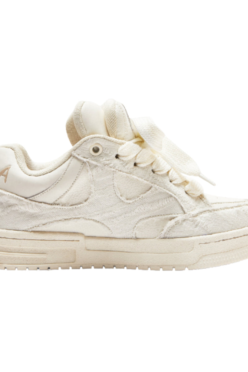 NOVA SNEAKER