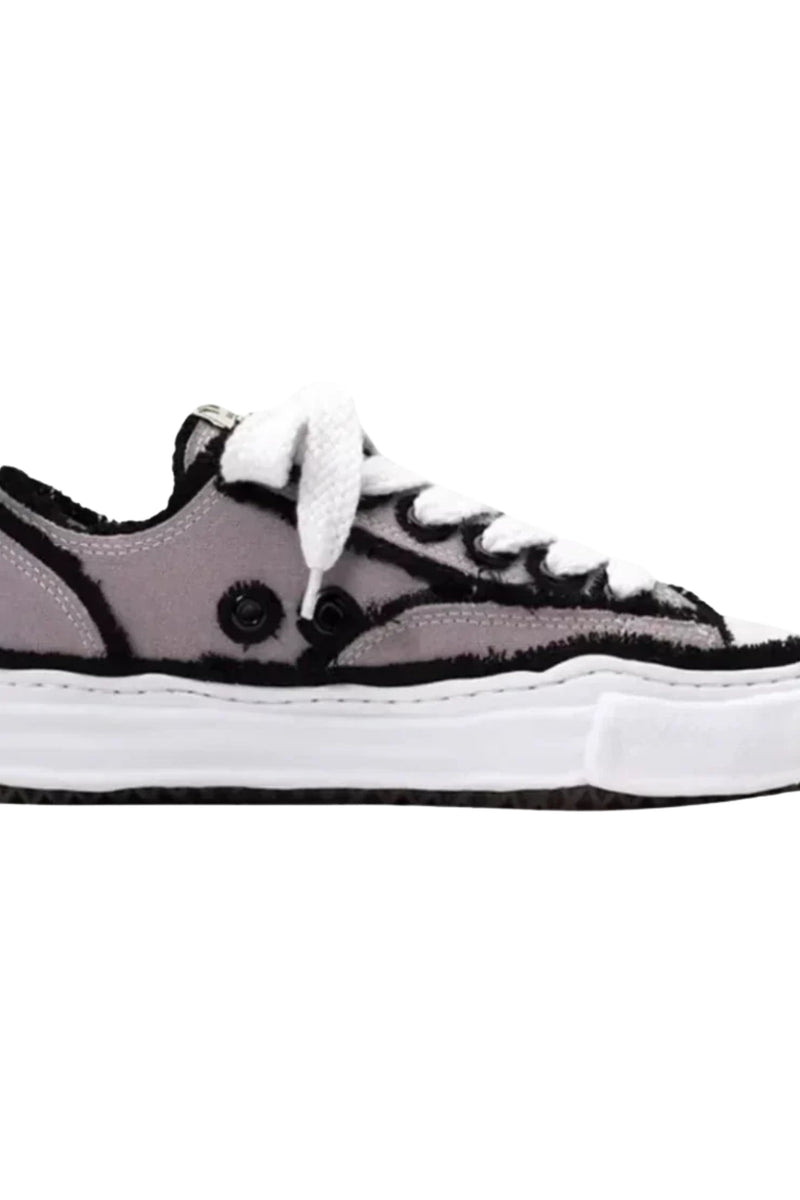 SUTORA SNEAKER