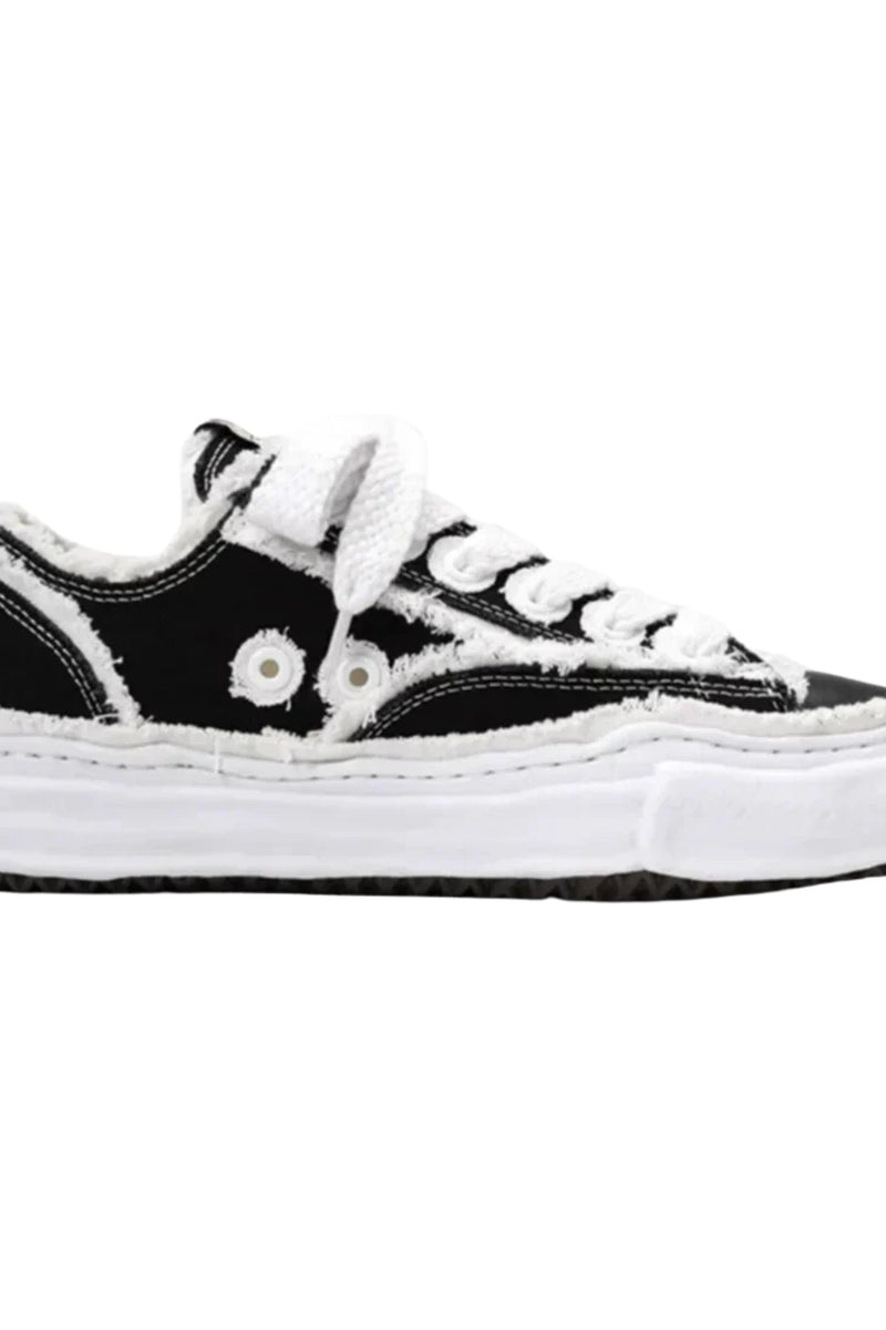 SUTORA SNEAKER