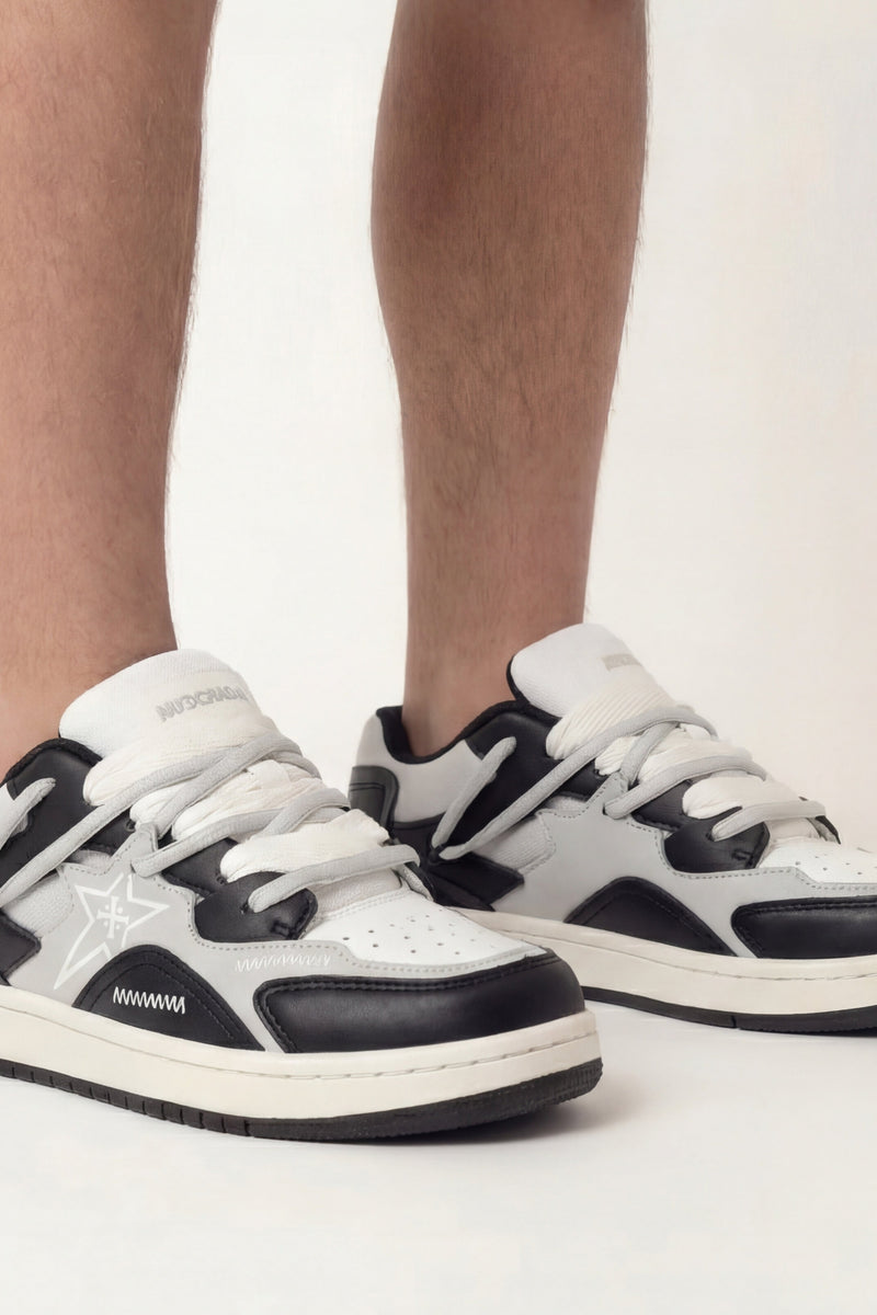 LUNARE SNEAKER