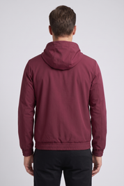 Veste a capuche bordeaux MONVALERE vue de dos : coupe arriere, capuche rabattue et ourlet elastique