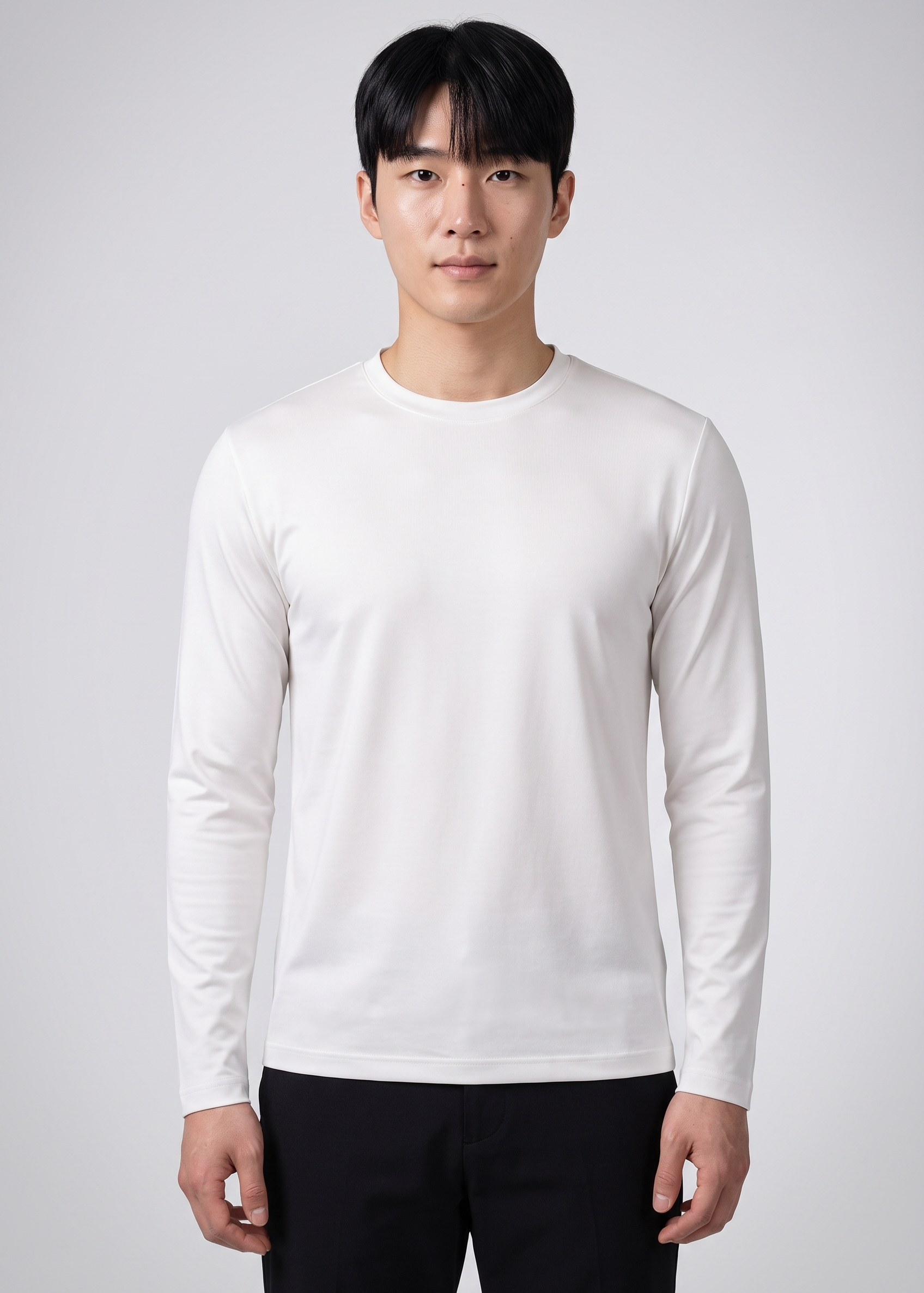 T-shirt manches longues blanc MONVALERE porte, vue de face
