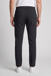 Pantalon noir MONVALERE vu de dos