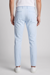 Chino Pants Baby Blue MONVALERE, vue de dos