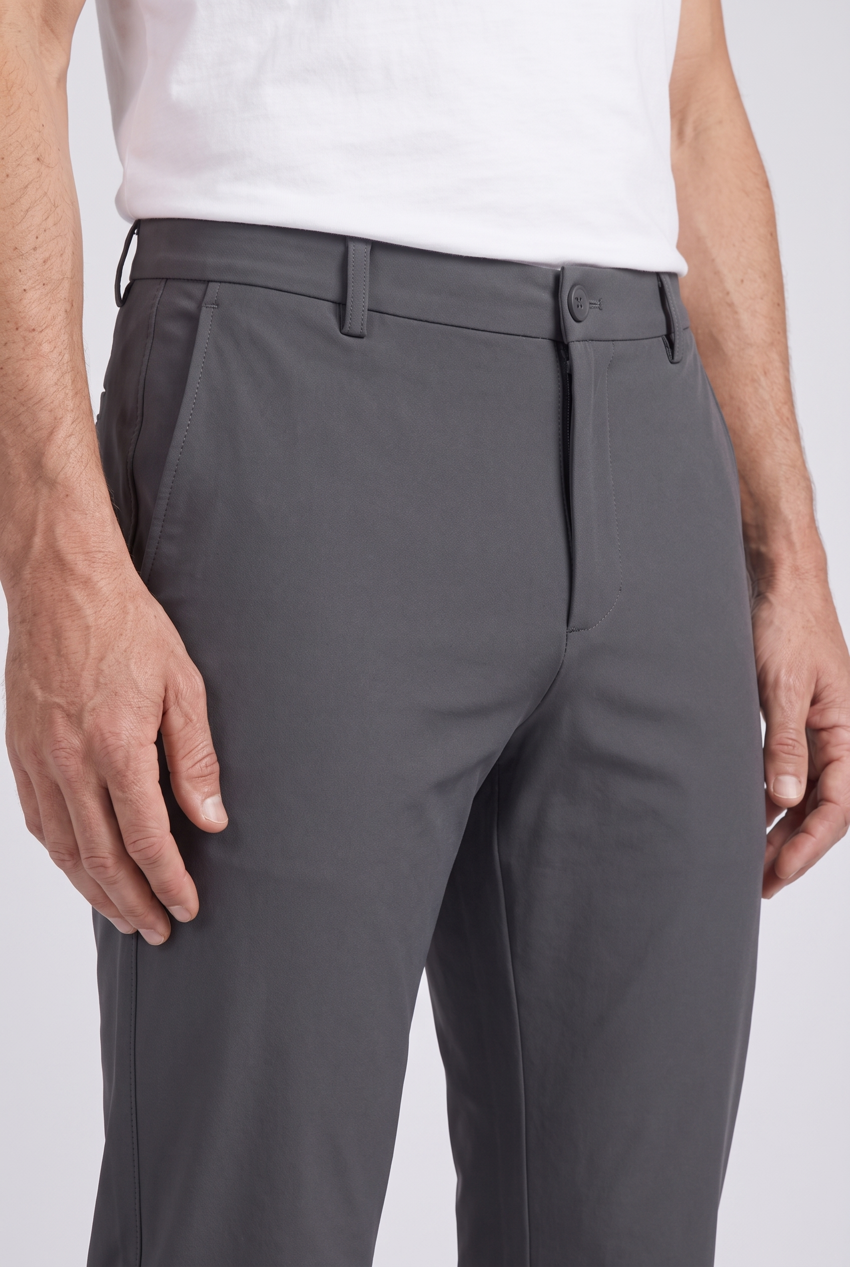 Chino Pants Dark Grey MONVALERE, detail
