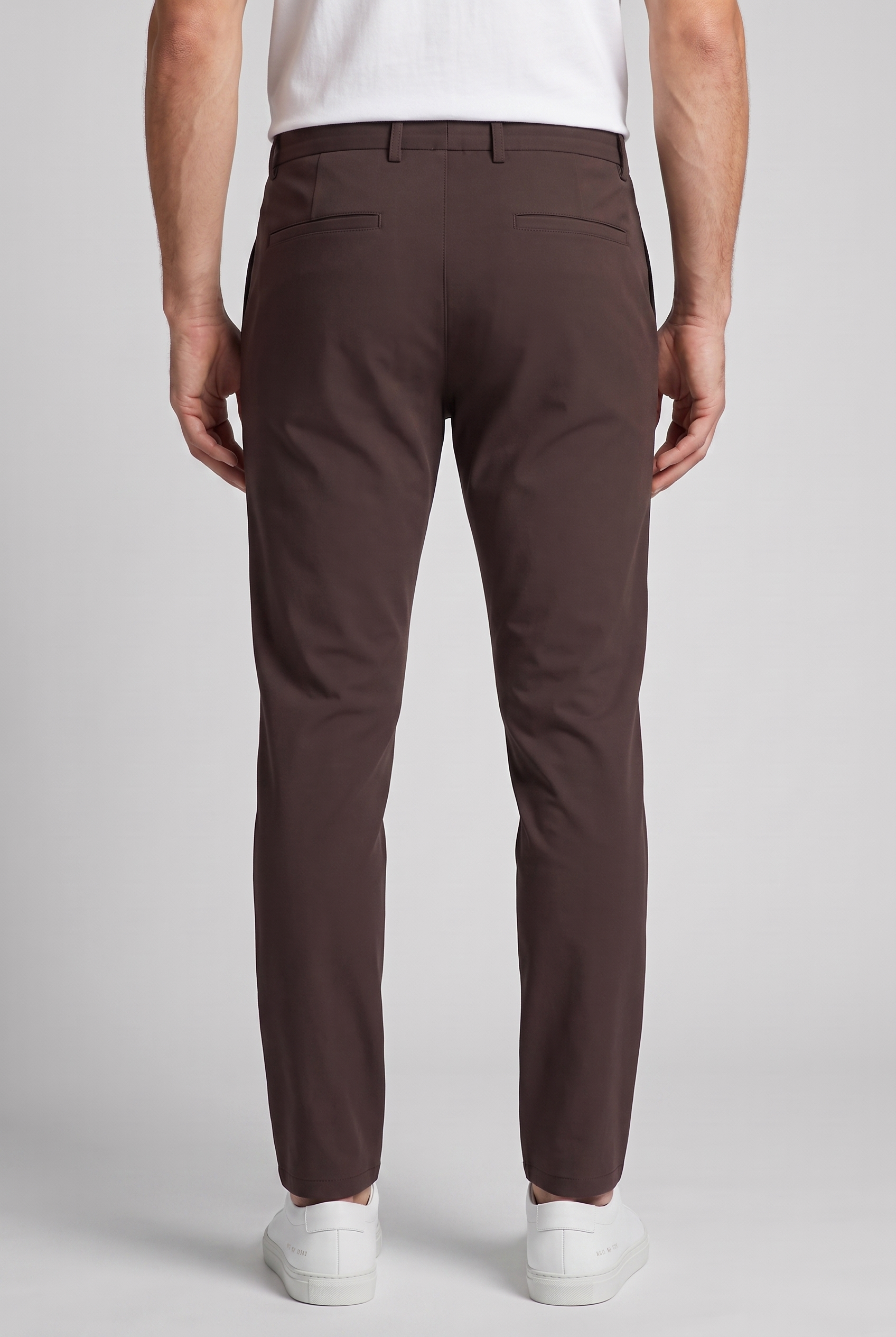 Chino Pants Espresso MONVALERE, vue de dos