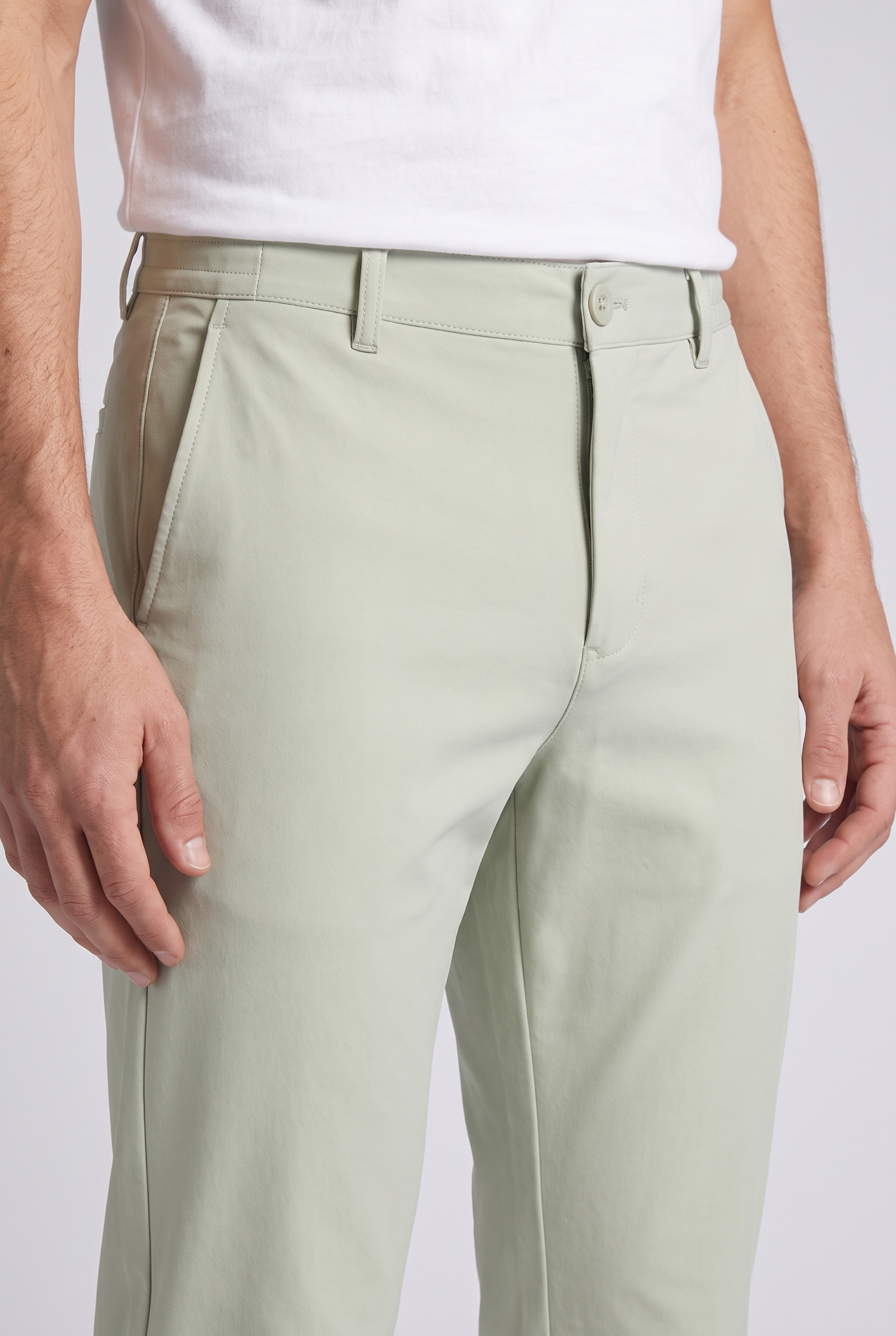 Chino Pants Pistache MONVALERE, detail